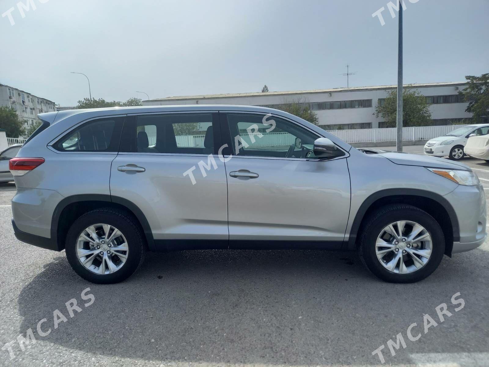 Toyota Highlander 2019 - 450 000 TMT - Aşgabat - img 4