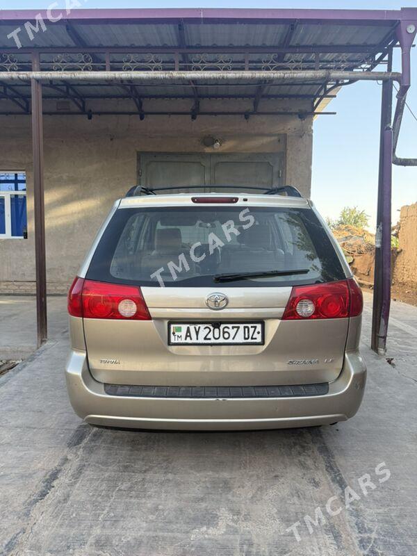 Toyota Sienna 2008 - 250 000 TMT - Şabat etr. - img 4