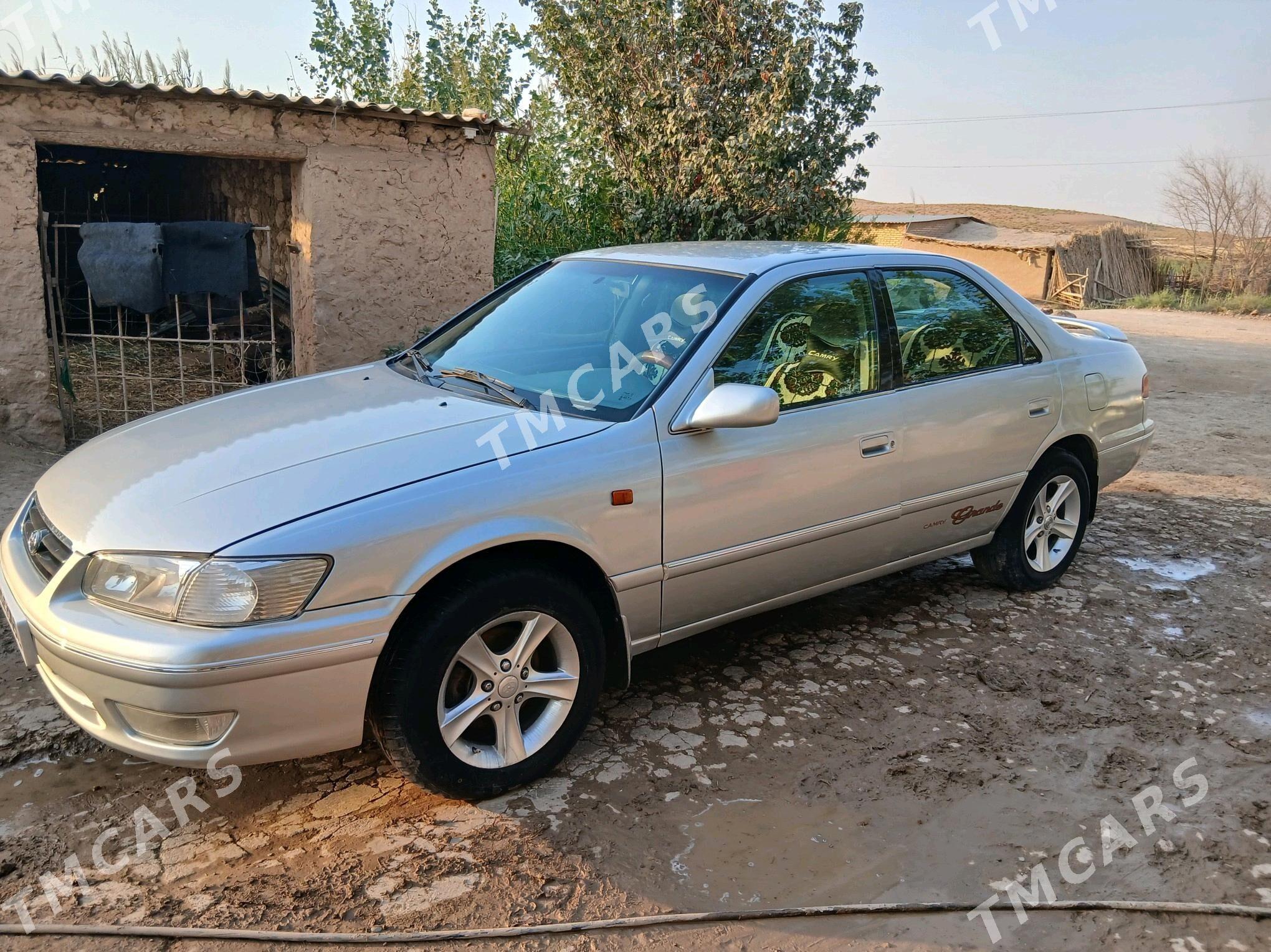 Toyota Camry 2000 - 140 000 TMT - Hojambaz - img 5