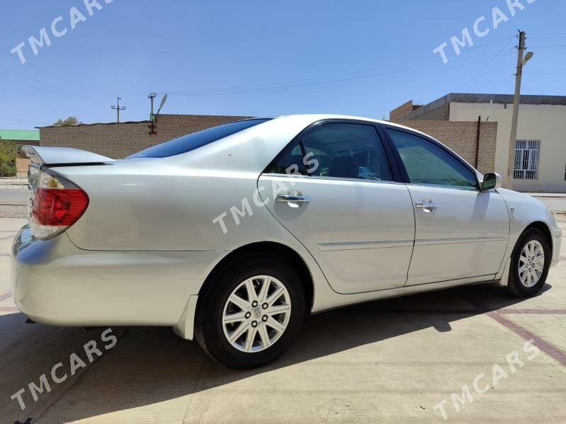 Toyota Camry 2005 - 230 000 TMT - Серахс - img 4