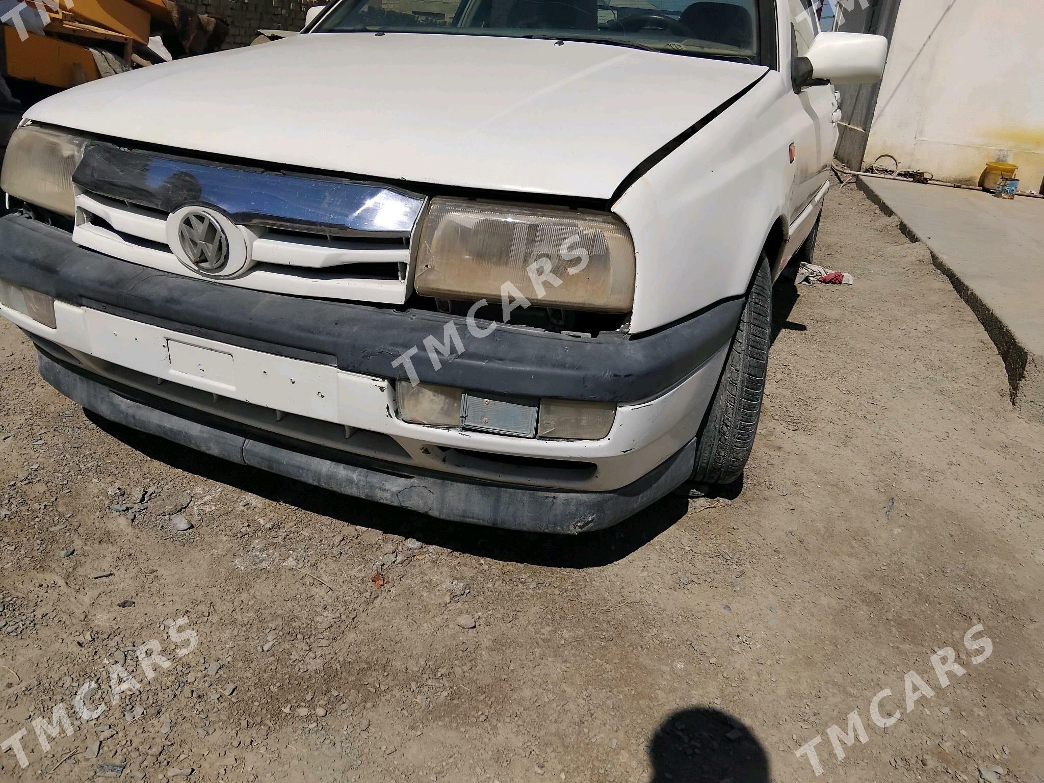 Volkswagen Jetta 1993 - 10 999 TMT - Бахарден - img 5