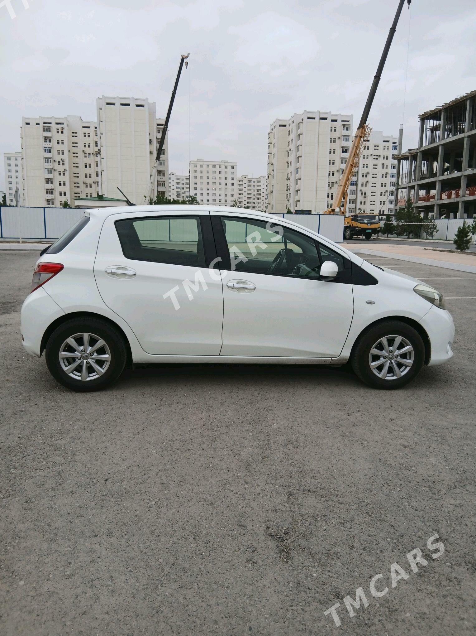 Toyota Yaris 2013 - 150 000 TMT - Ашхабад - img 4