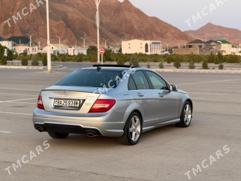 Mercedes-Benz C350 2012 - 220 000 TMT - Балканабат - img 4