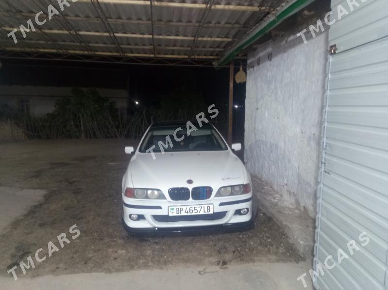 BMW E39 2000 - 85 000 TMT - Ходжамбаз - img 2