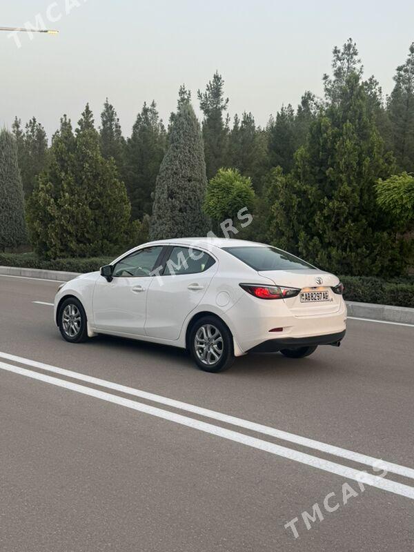 Toyota Yaris 2017 - 159 999 TMT - Ашхабад - img 5