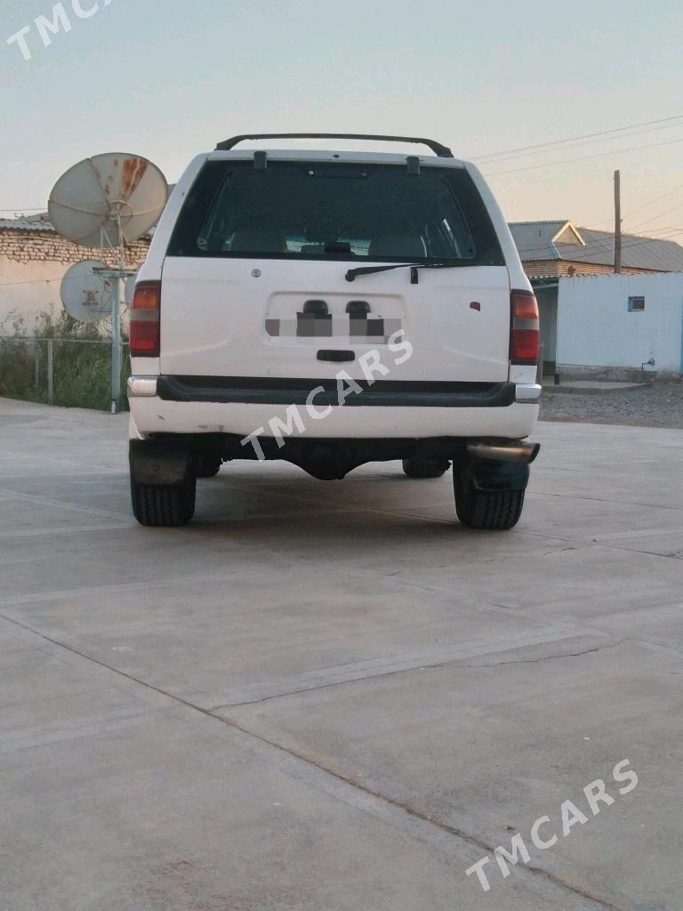 Nissan Pathfinder 1997 - 62 000 TMT - Серахс - img 3