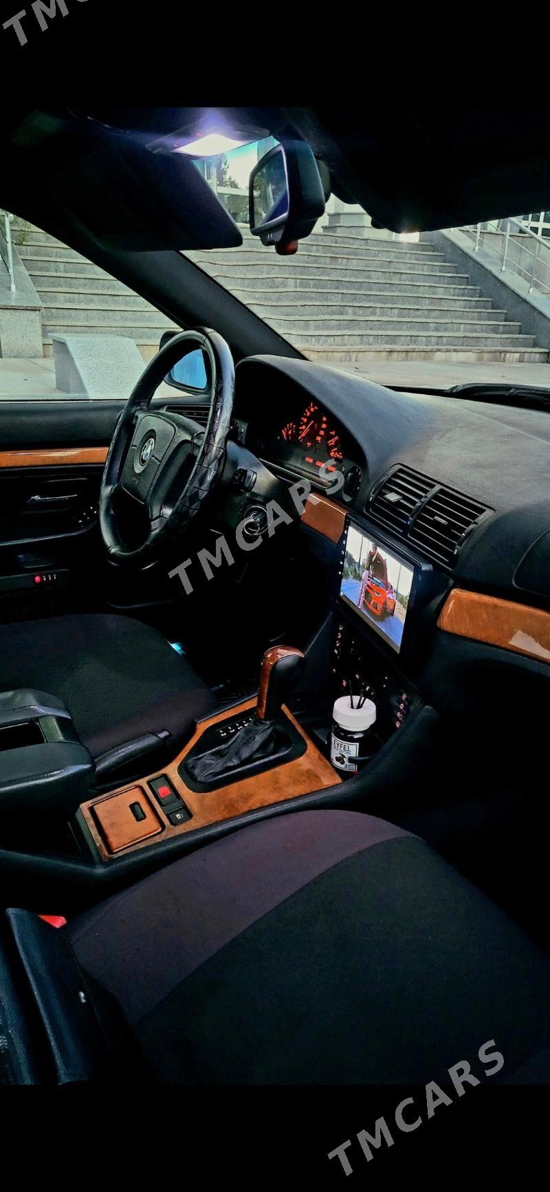 BMW E39 1997 - 110 000 TMT - Aşgabat - img 3