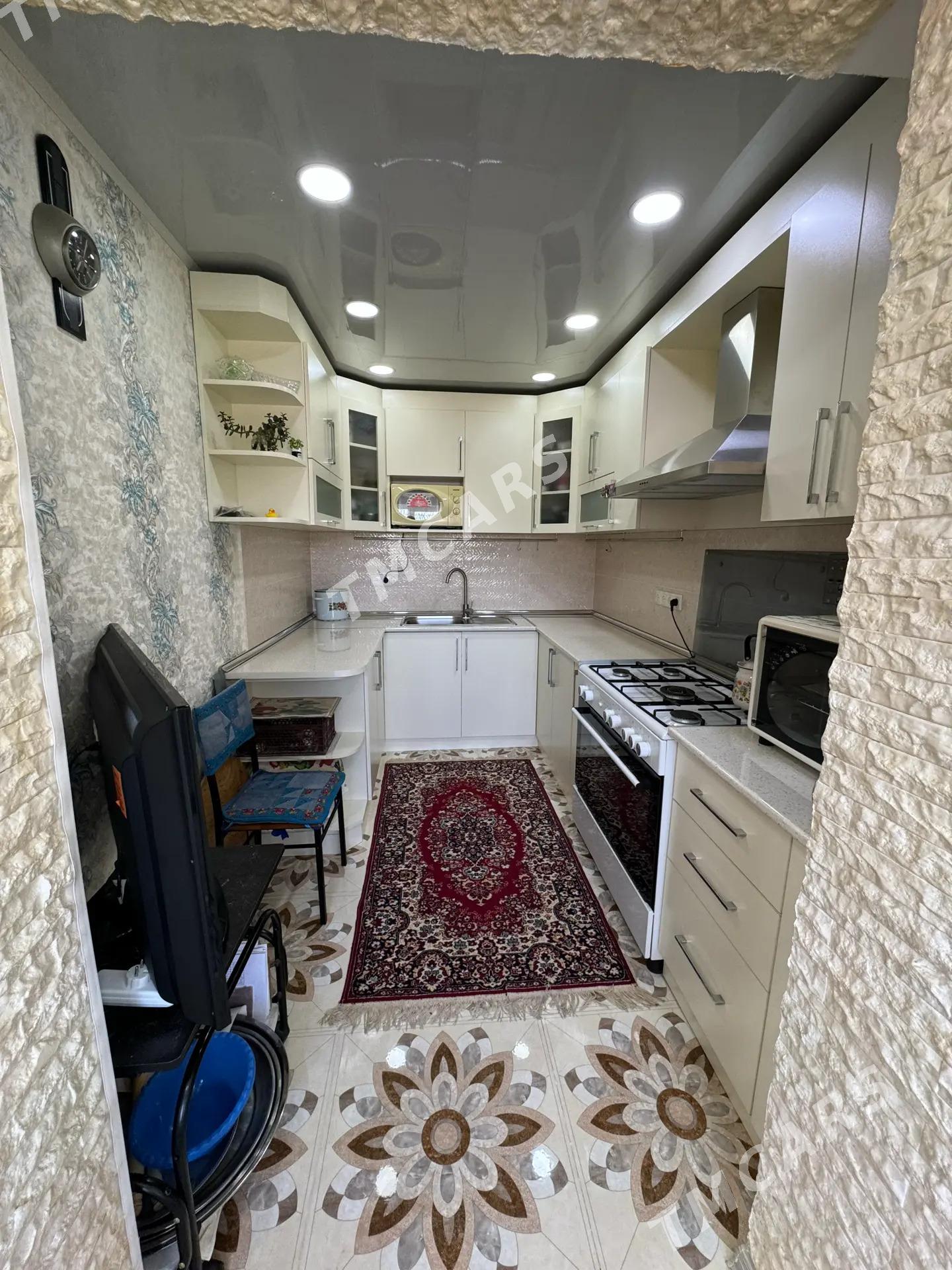 4 kom 3 etaj 4 Mikrayon 72м² - 4 mkr - img 8