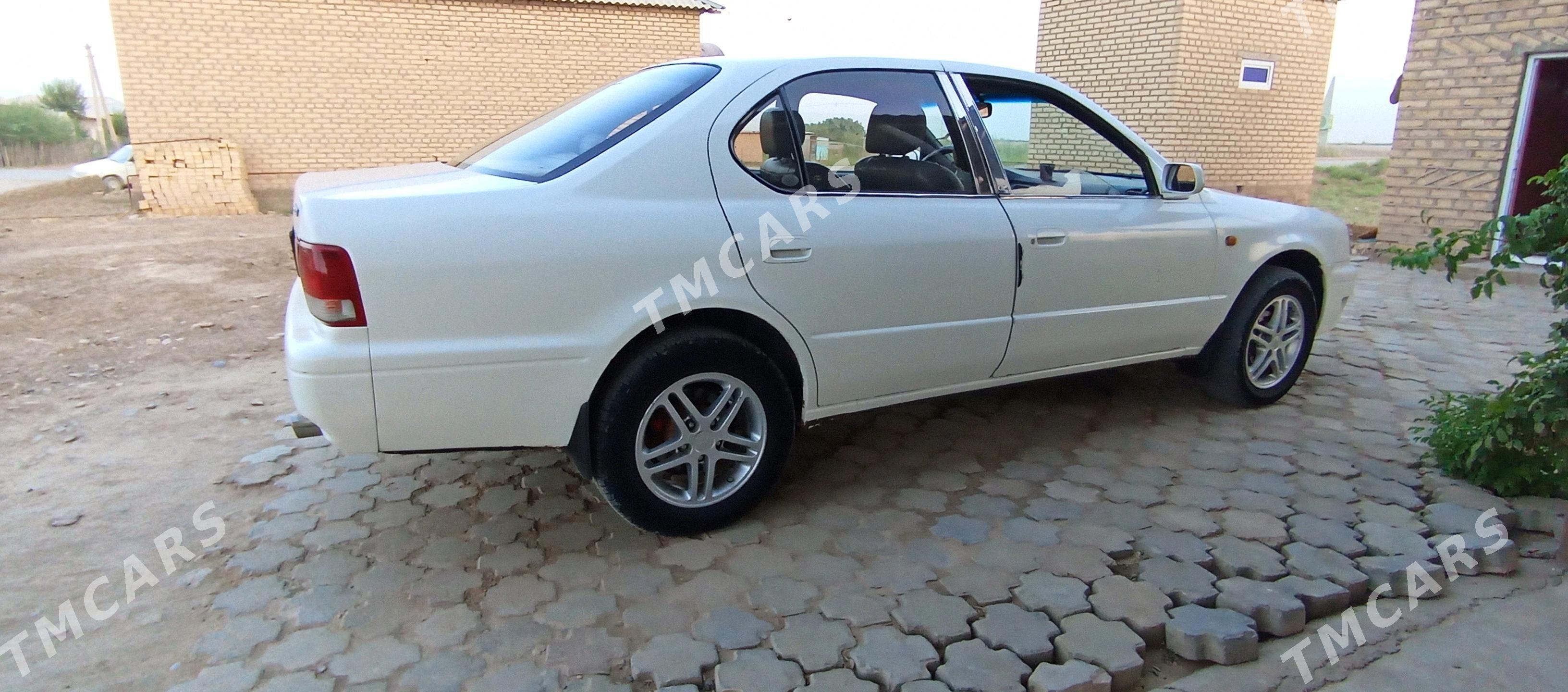 Toyota Camry 1994 - 50 000 TMT - Теджен - img 3