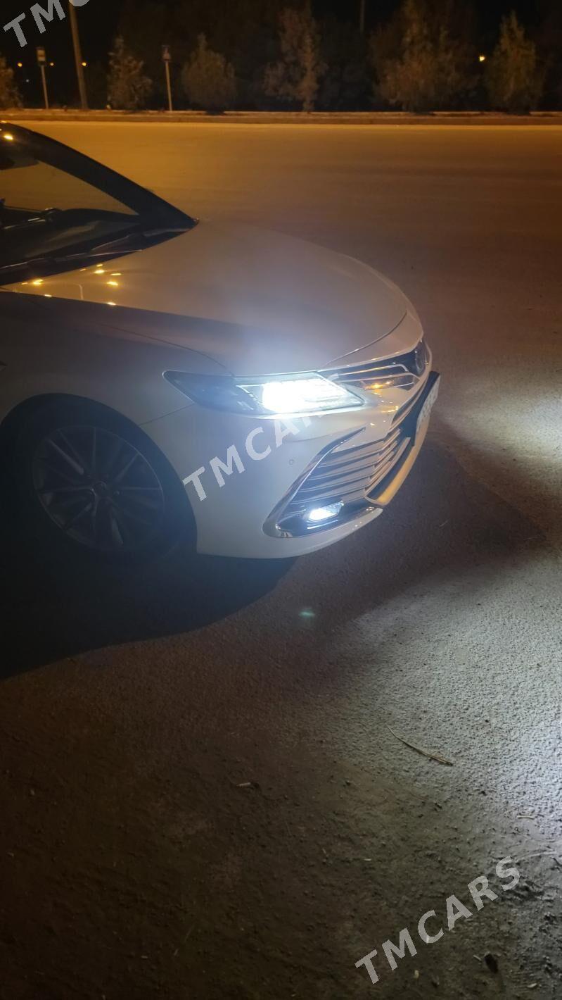 Toyota Camry 2021 - 535 000 TMT - Aşgabat - img 1