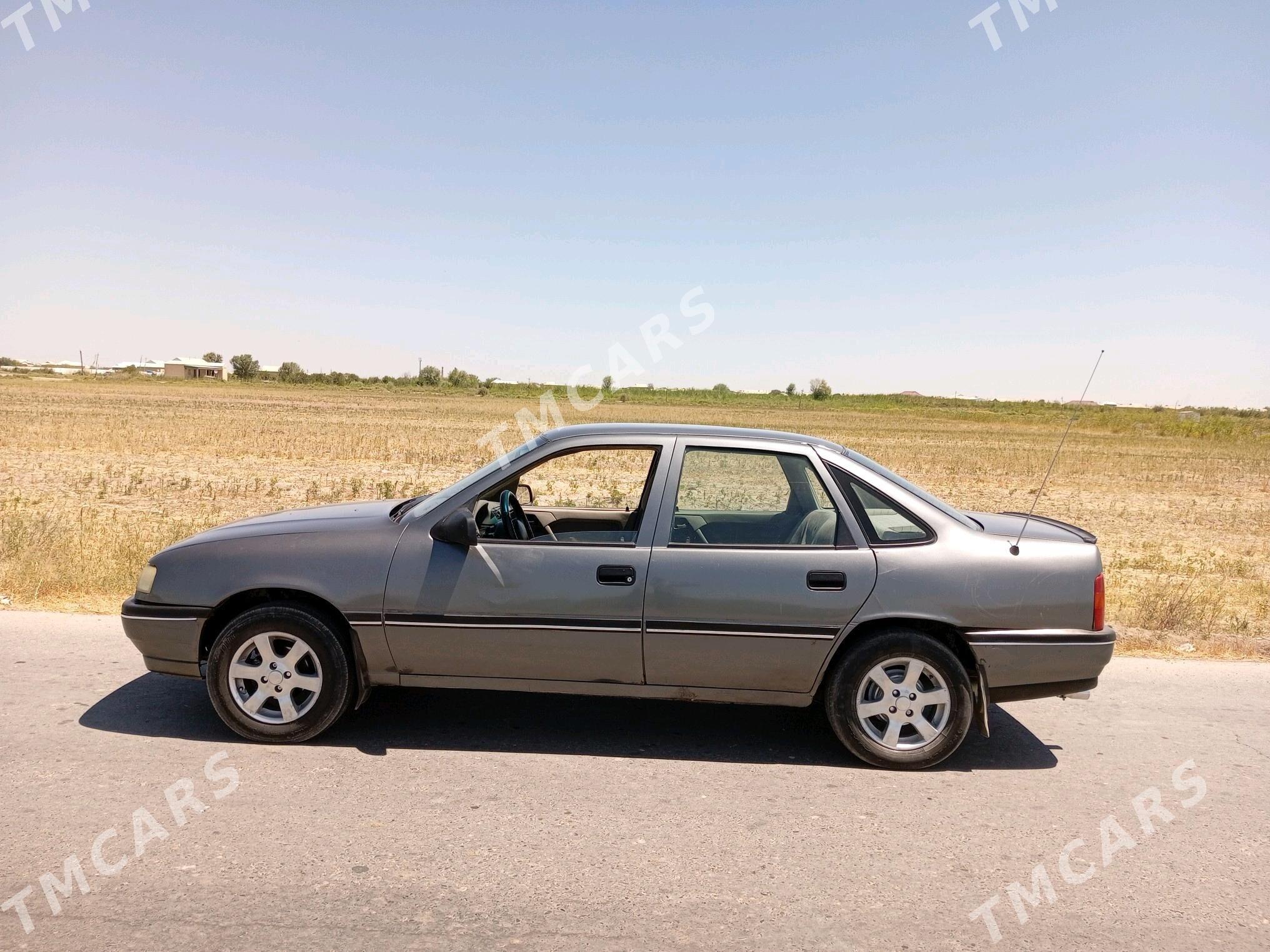 Opel Vectra 1992 - 22 000 TMT - Мары - img 4
