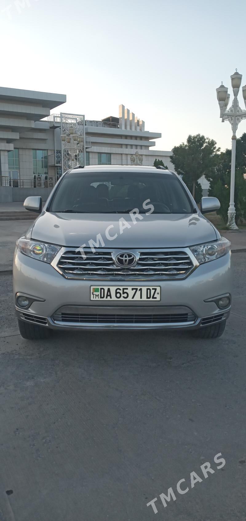 Toyota Highlander 2012 - 350 000 TMT - Daşoguz - img 9