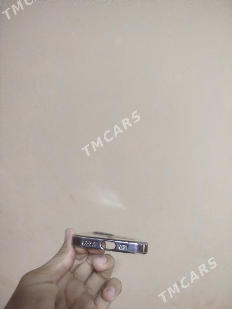 iPhone 11 pro ceholy - Çärjew - img 2