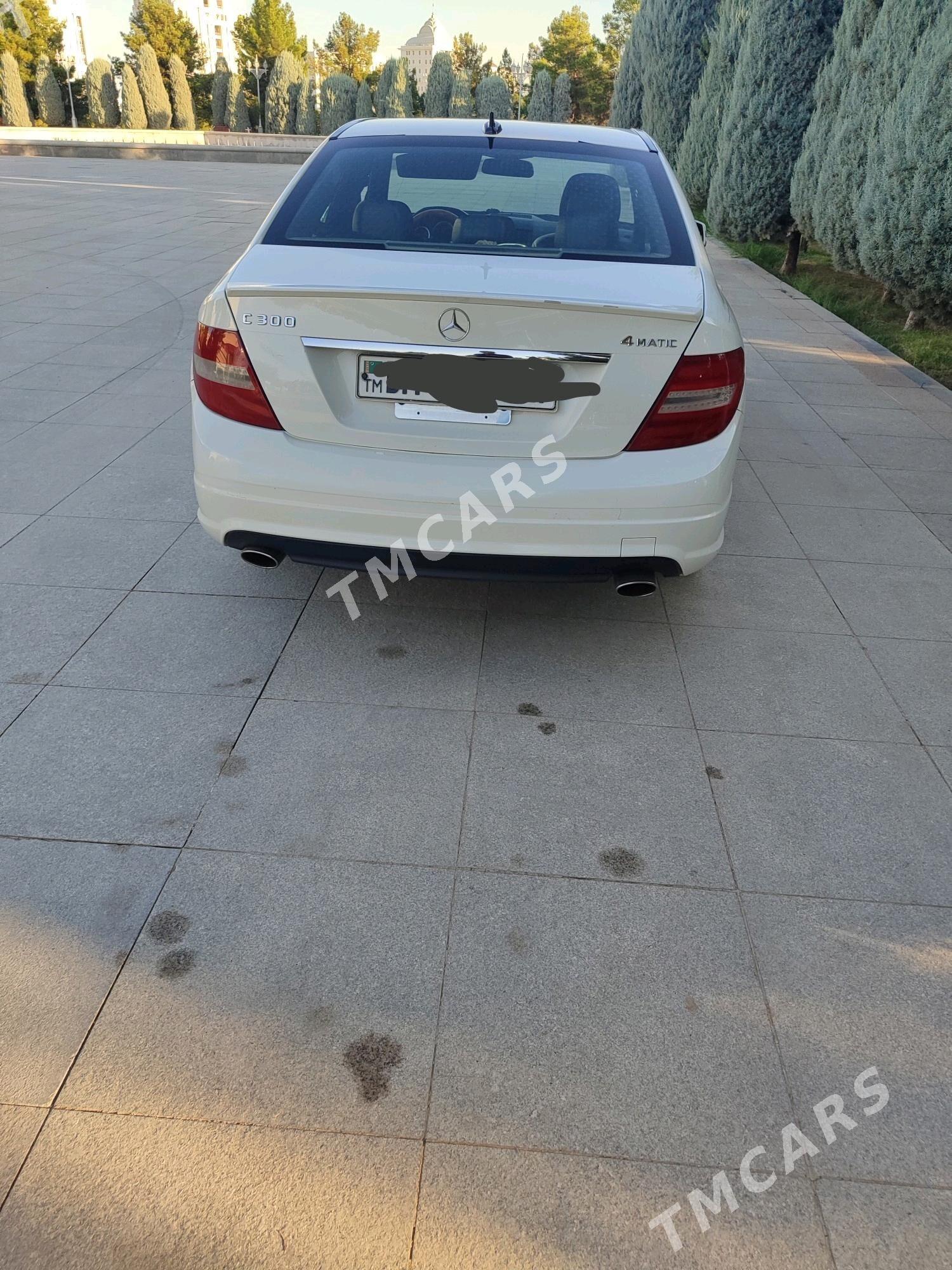 Mercedes-Benz C300 2010 - 160 000 TMT - Ак-Бугдайский этрап - img 3