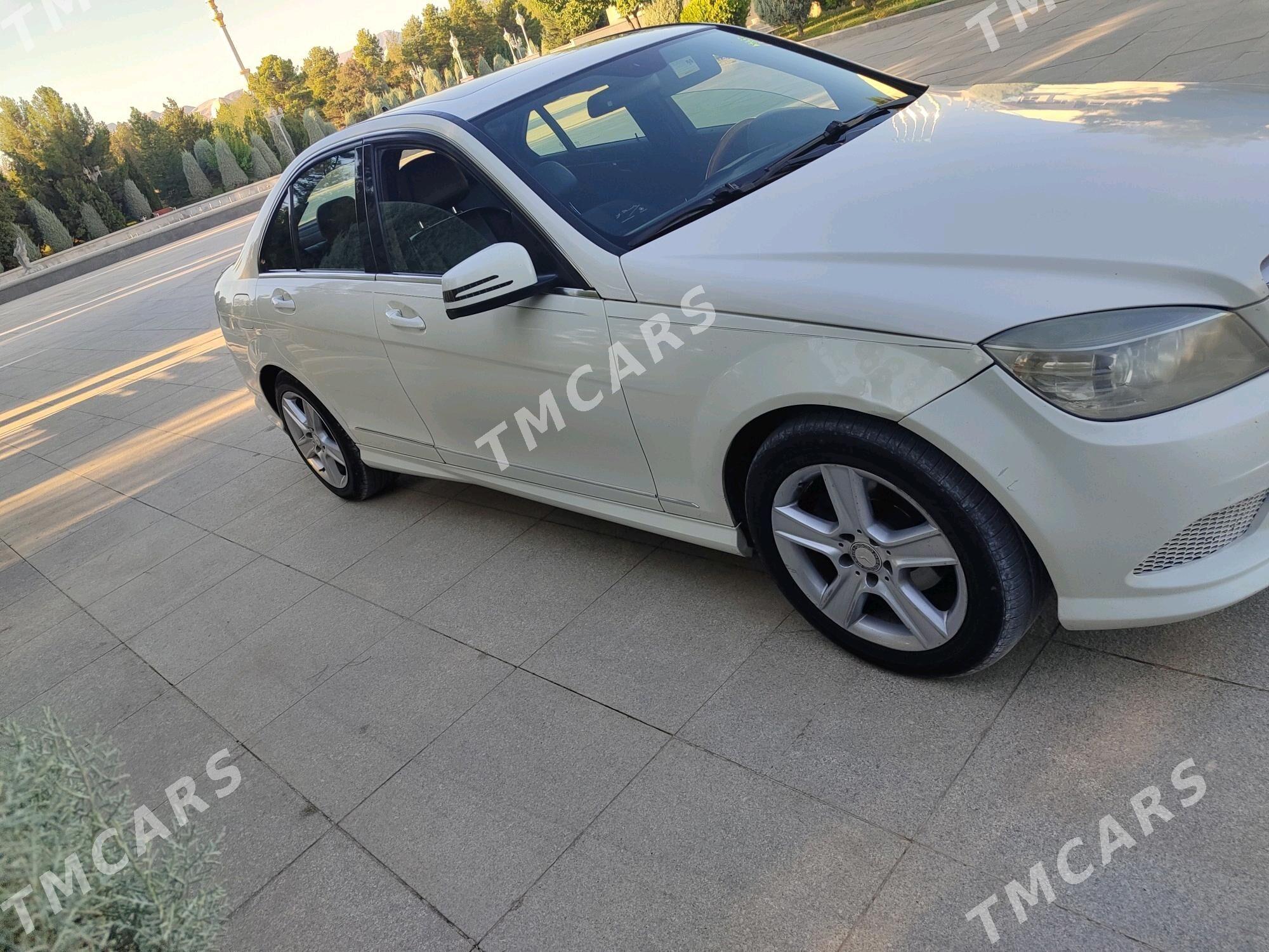 Mercedes-Benz C300 2010 - 160 000 TMT - Ак-Бугдайский этрап - img 4
