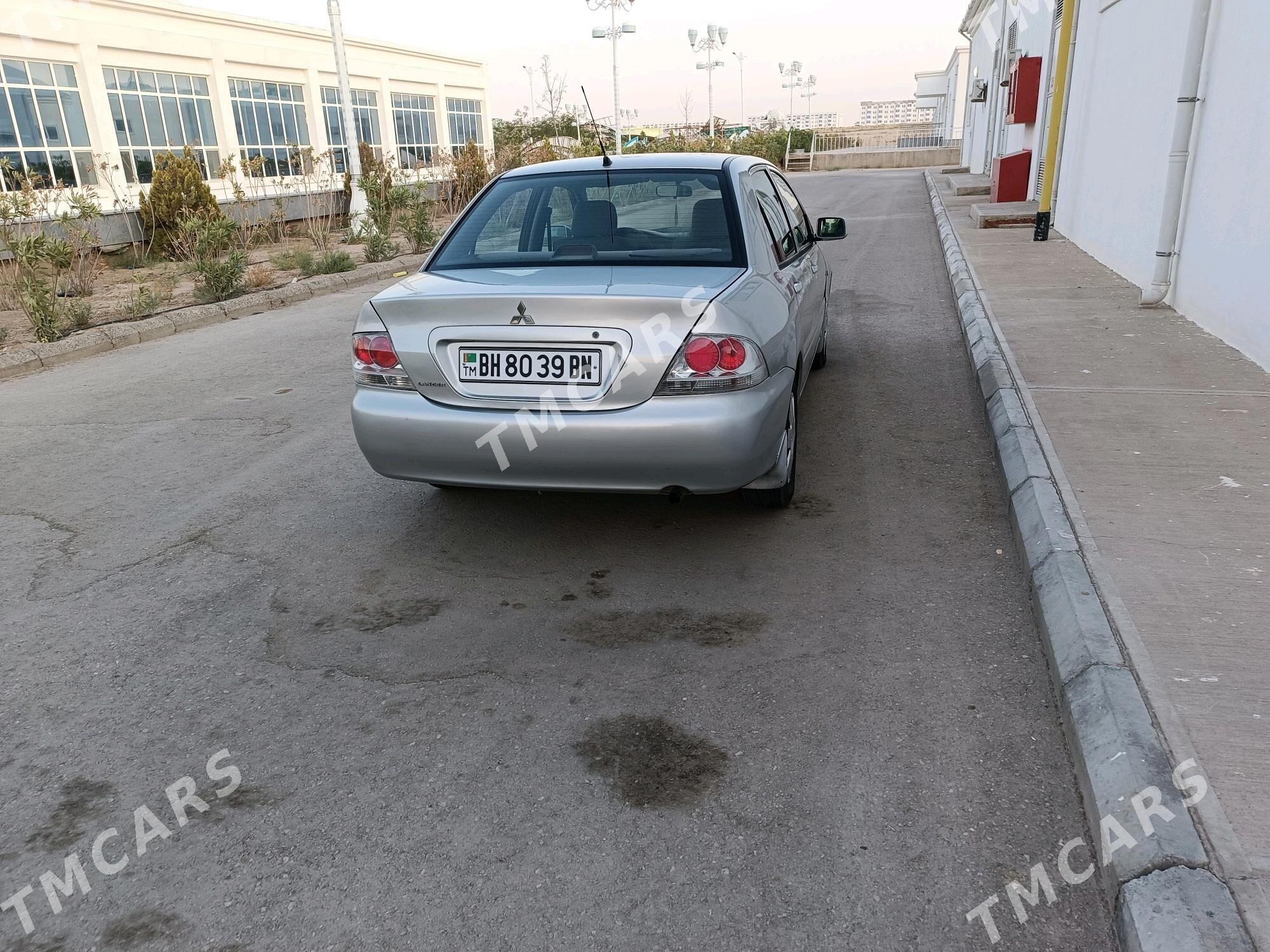 Mitsubishi Lancer 2009 - 89 000 TMT - Балканабат - img 5