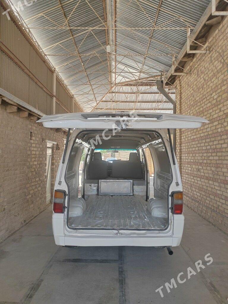 Toyota Hiace 2008 - 76 000 TMT - Murgap - img 6