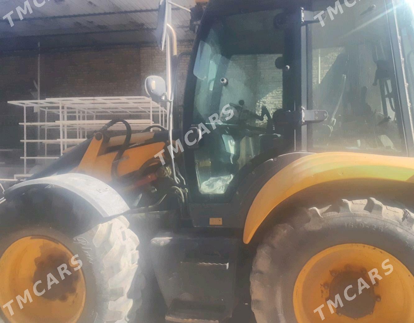 JCB 4CX ECO 2012 - 540 000 TMT - Туркменабат - img 3