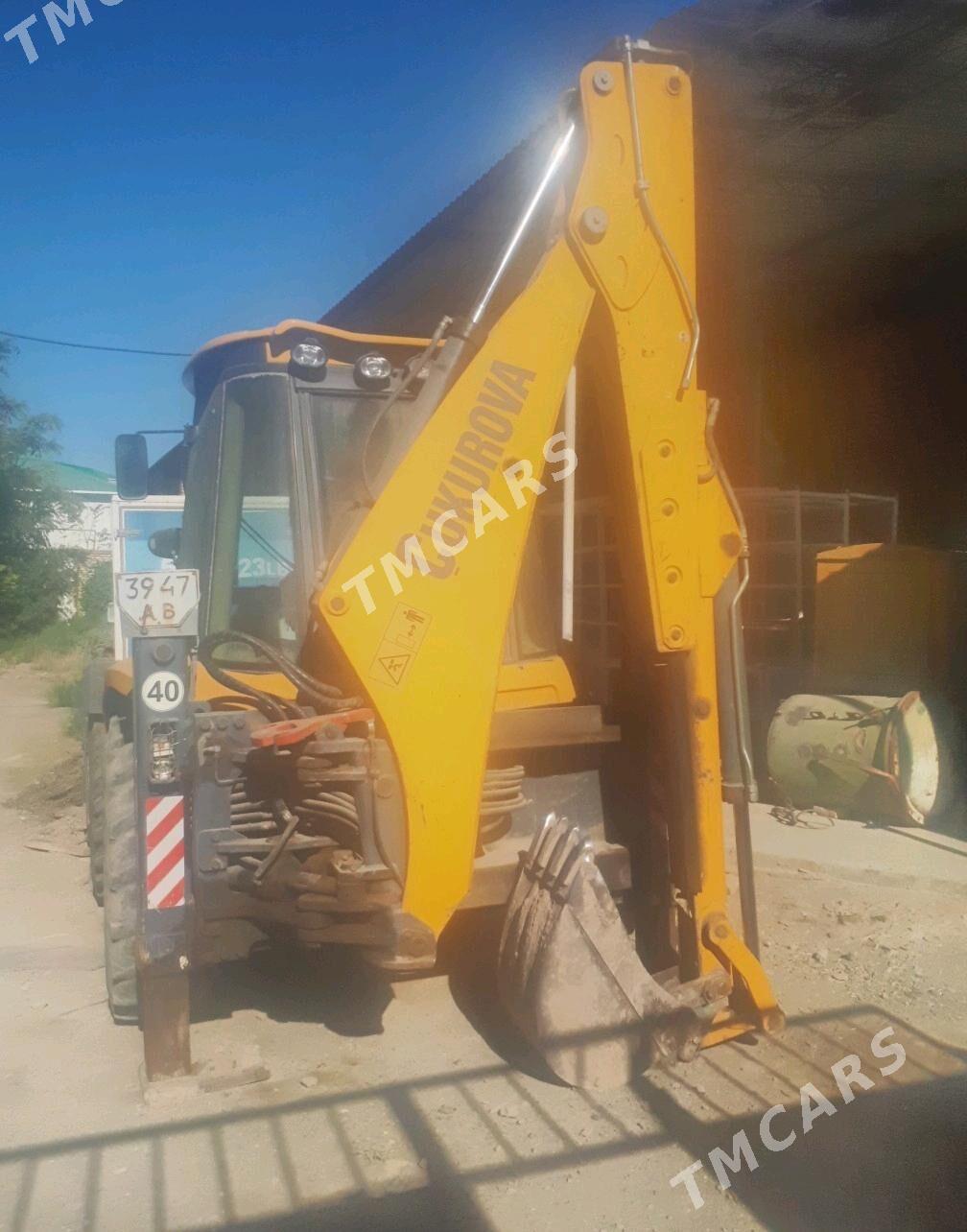 JCB 4CX ECO 2012 - 540 000 TMT - Туркменабат - img 2