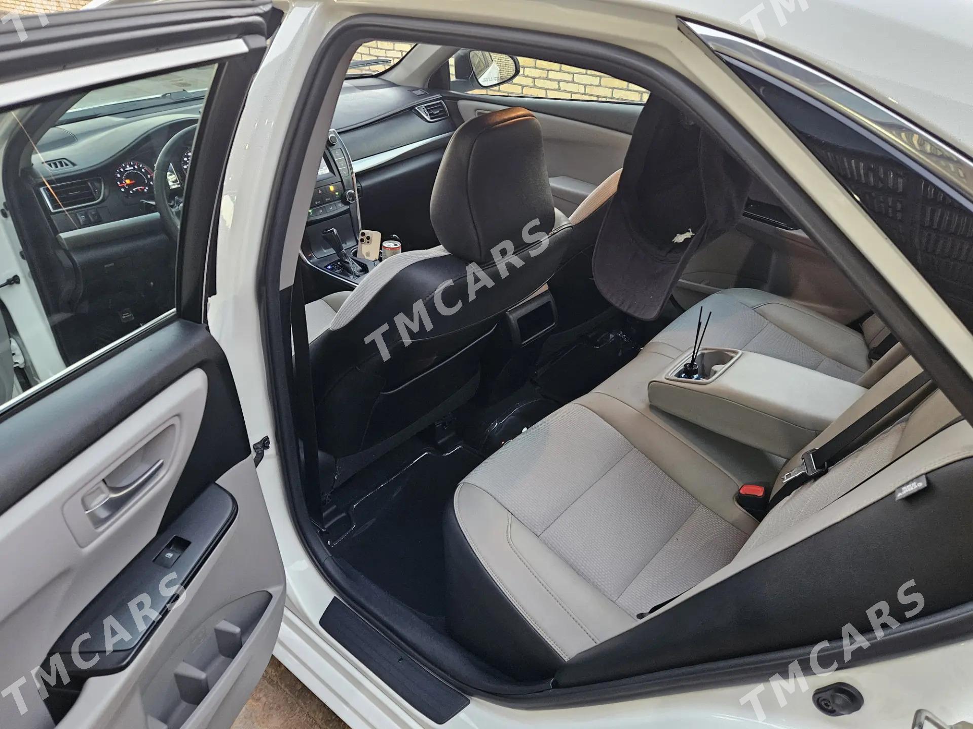 Toyota Camry 2017 - 265 000 TMT - Baýramaly - img 9