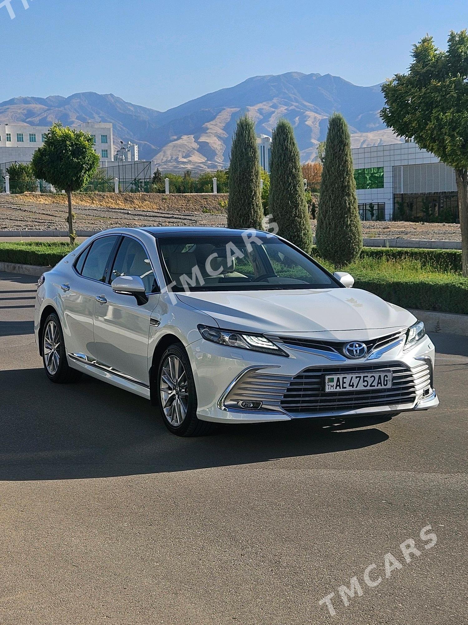 Toyota Camry 2023 - 665 000 TMT - Ашхабад - img 2