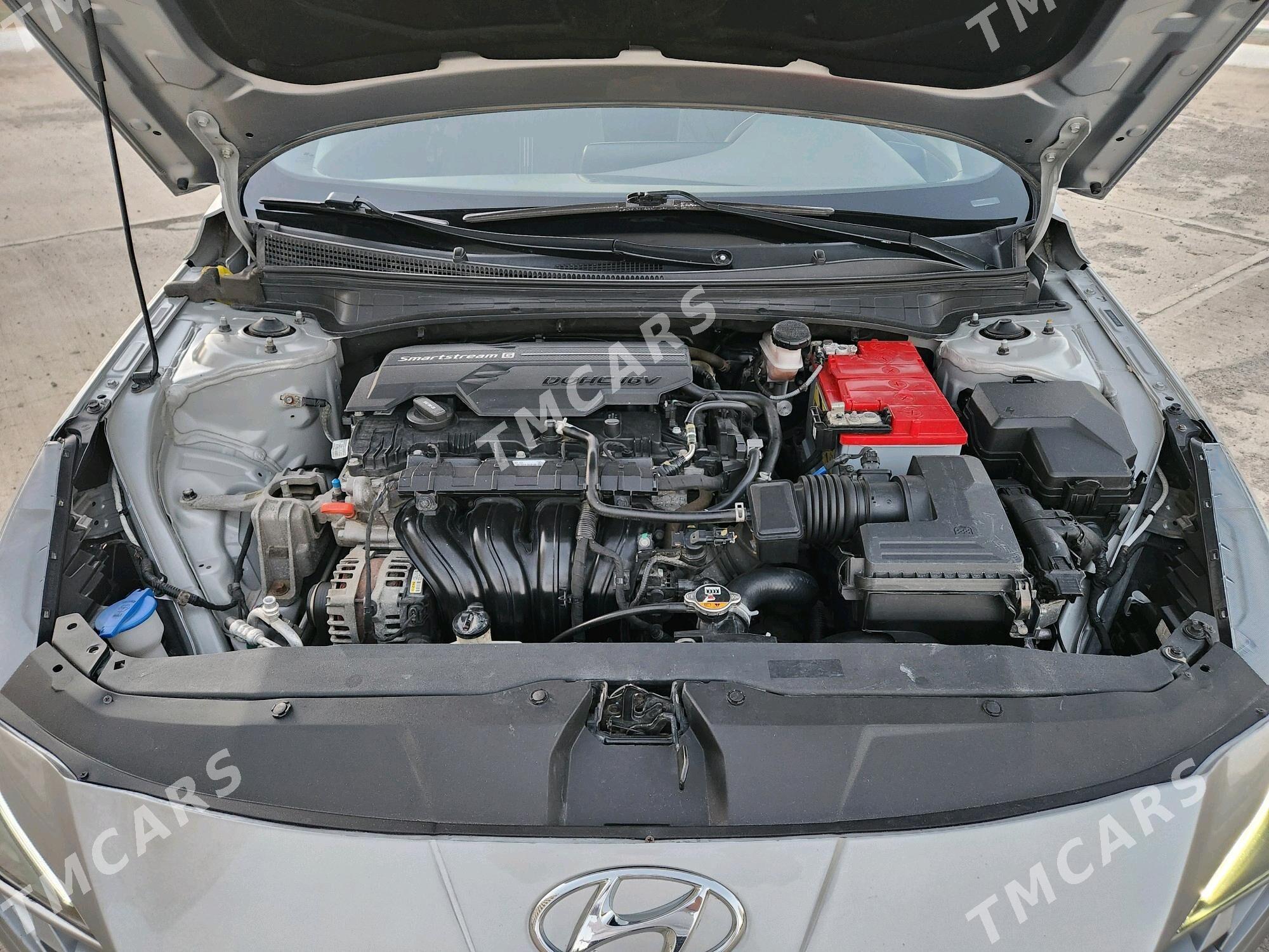 Hyundai Elantra 2021 - 215 000 TMT - ул. Подвойского (Битарап Туркменистан шаёлы) - img 6