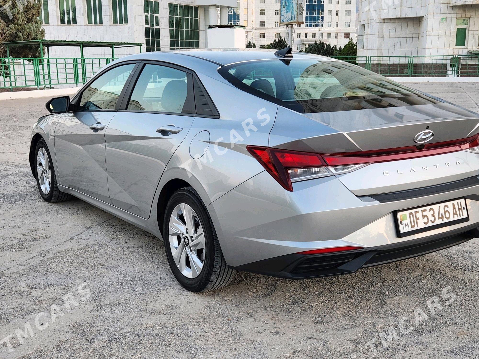 Hyundai Elantra 2021 - 215 000 TMT - ул. Подвойского (Битарап Туркменистан шаёлы) - img 9