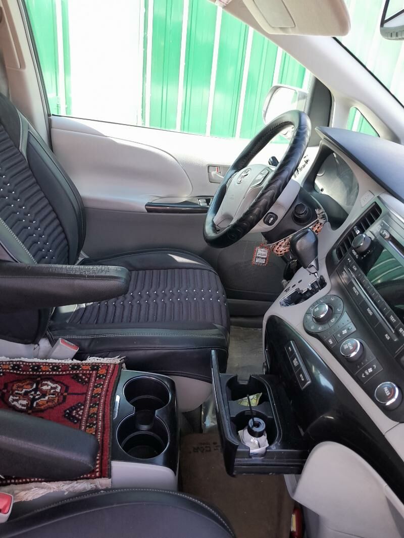 Toyota Sienna 2011 - 295 000 TMT - Aşgabat - img 3