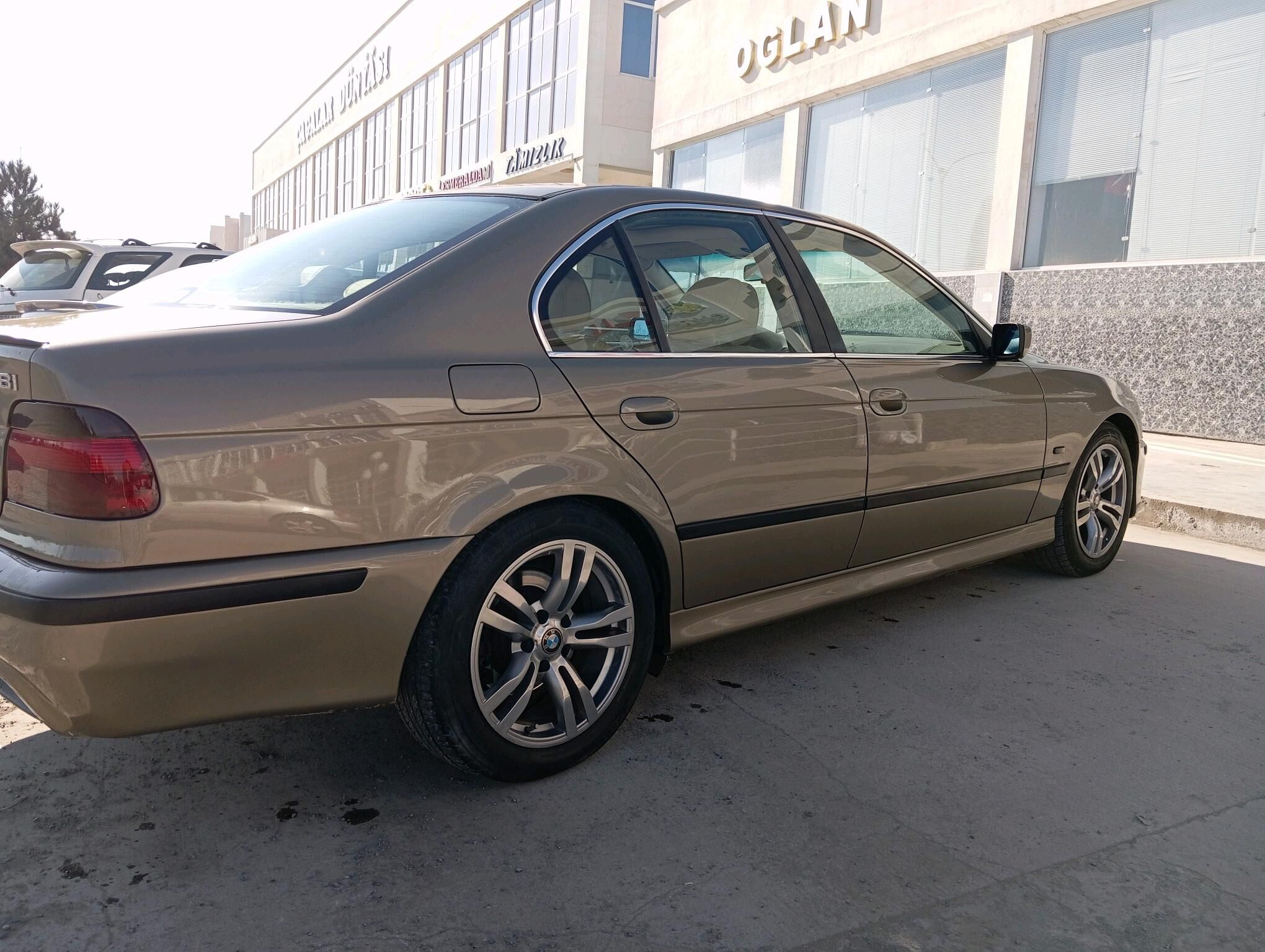 BMW 528 2000 - 95 000 TMT - Туркменабат - img 6