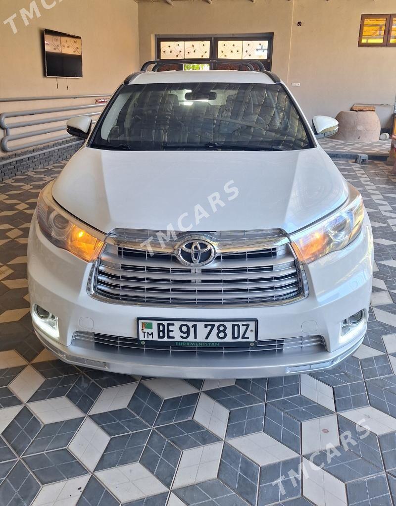 Toyota Highlander 2016 - 360 000 TMT - Дашогуз - img 2