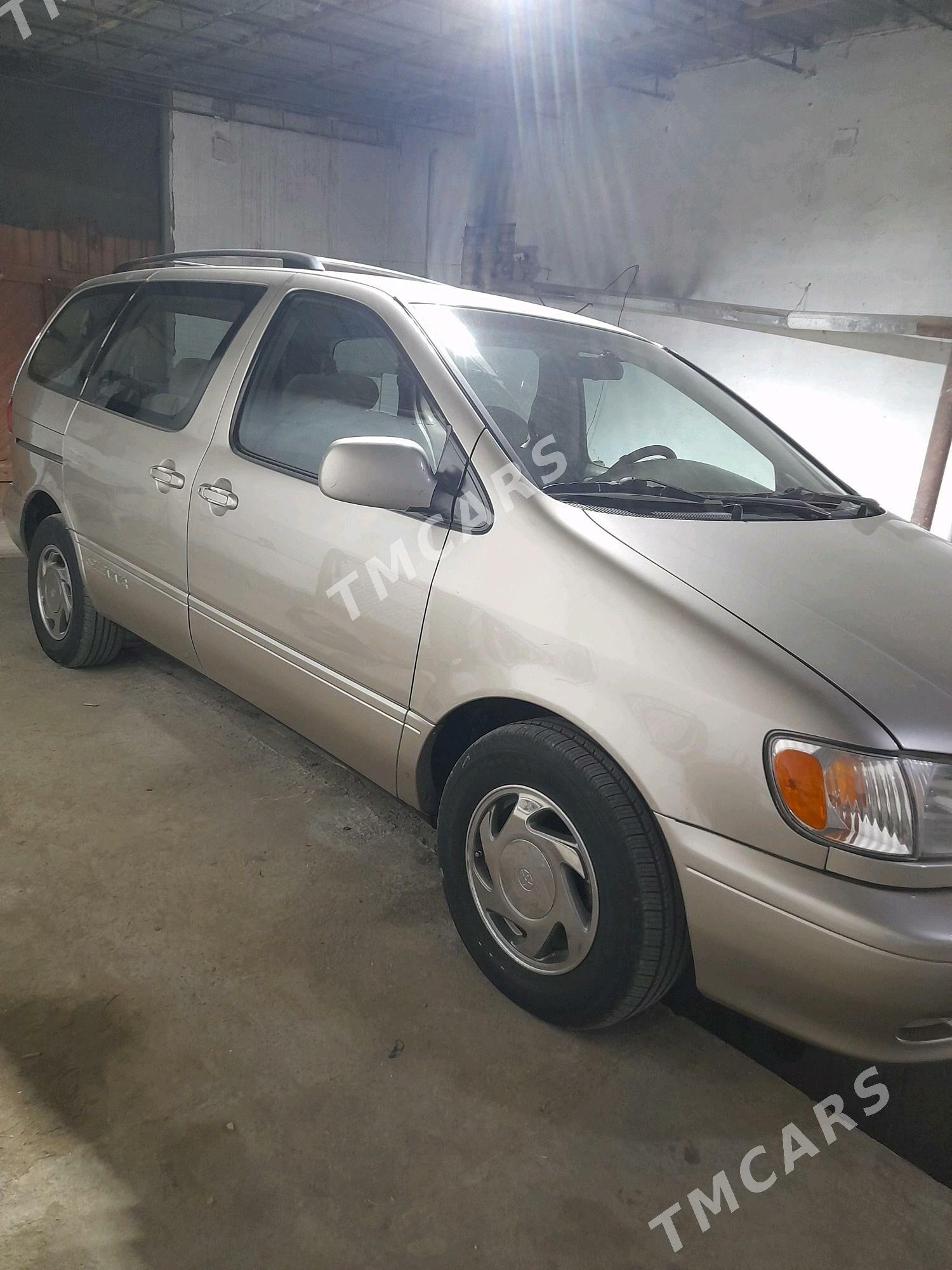 Toyota Sienna 2002 - 185 000 TMT - Türkmenabat - img 8