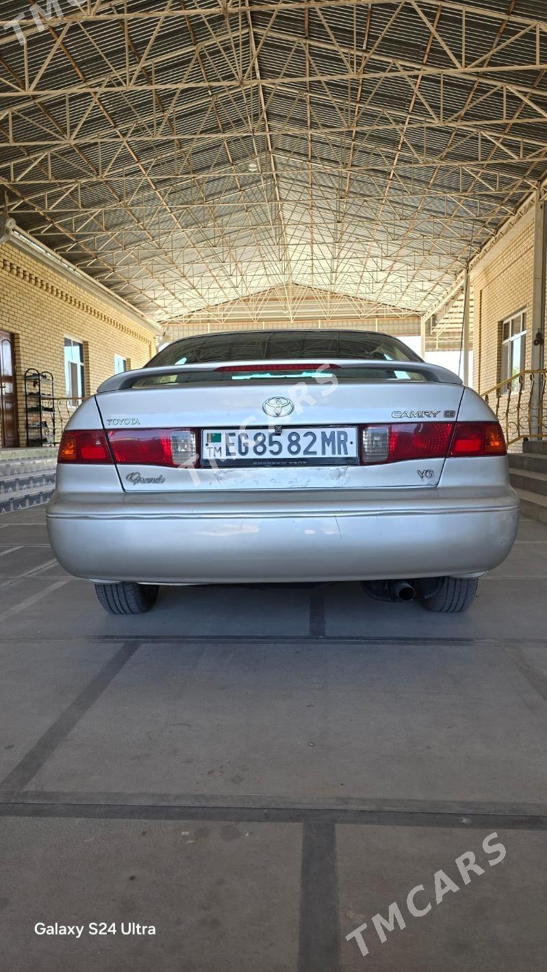 Toyota Camry 2002 - 135 000 TMT - Мары - img 5