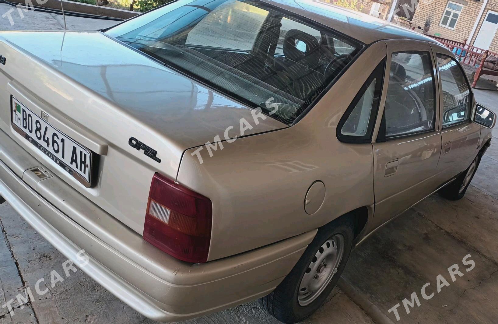 Opel Vectra 1989 - 27 000 TMT - Tejen - img 8