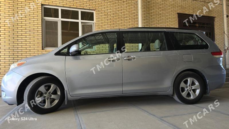 Toyota Sienna 2011 - 270 000 TMT - Mary - img 2