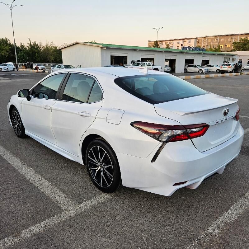 Toyota Camry 2021 - 275 000 TMT - Ашхабад - img 3