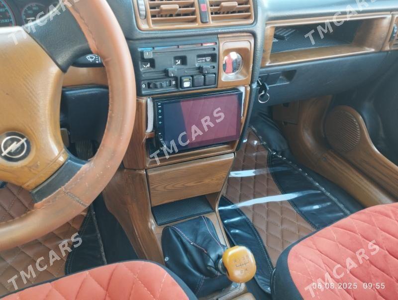 Opel Vectra 1989 - 50 000 TMT - Байрамали - img 4