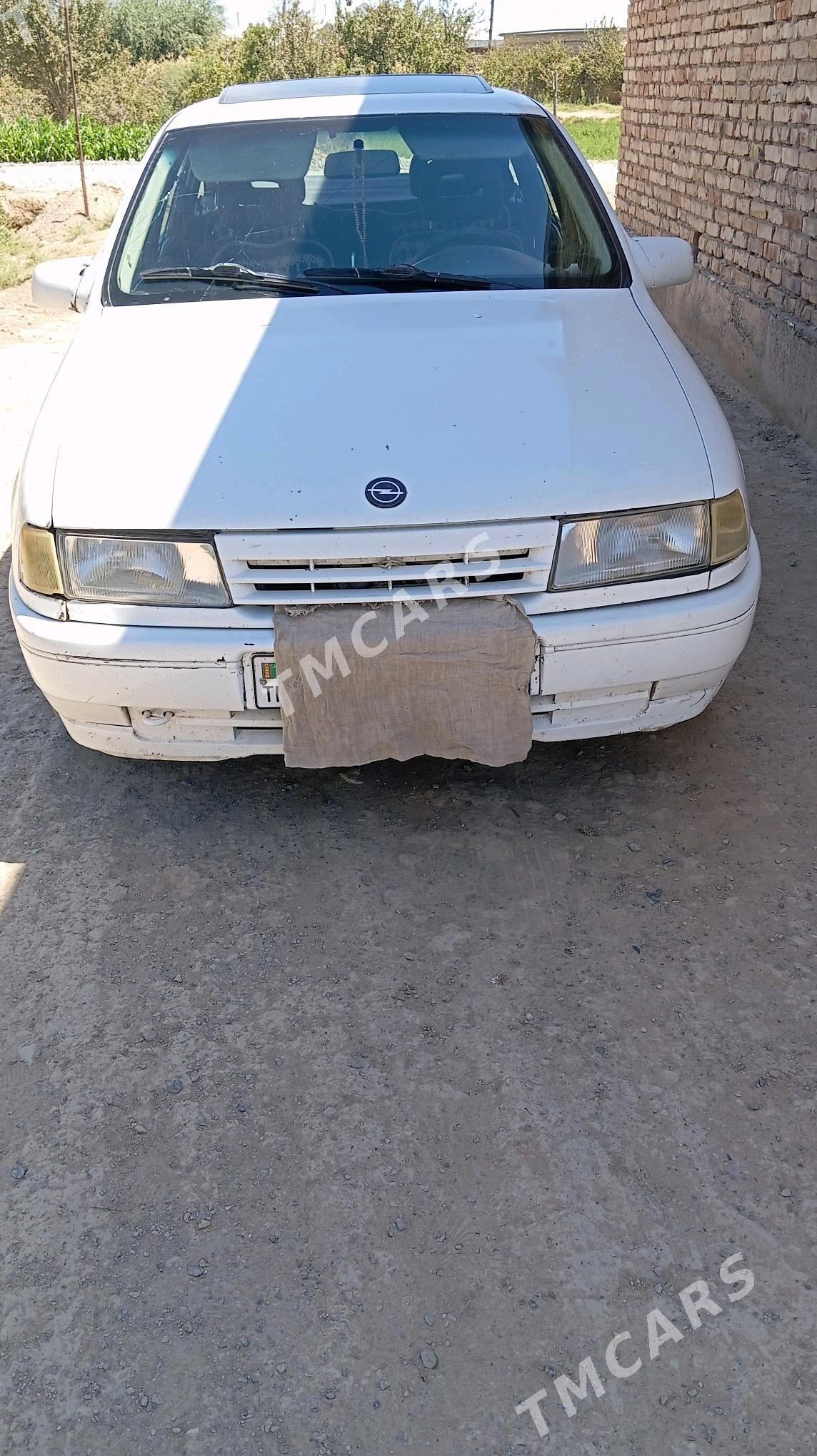 Opel Vectra 1991 - 23 000 TMT - Baýramaly - img 3