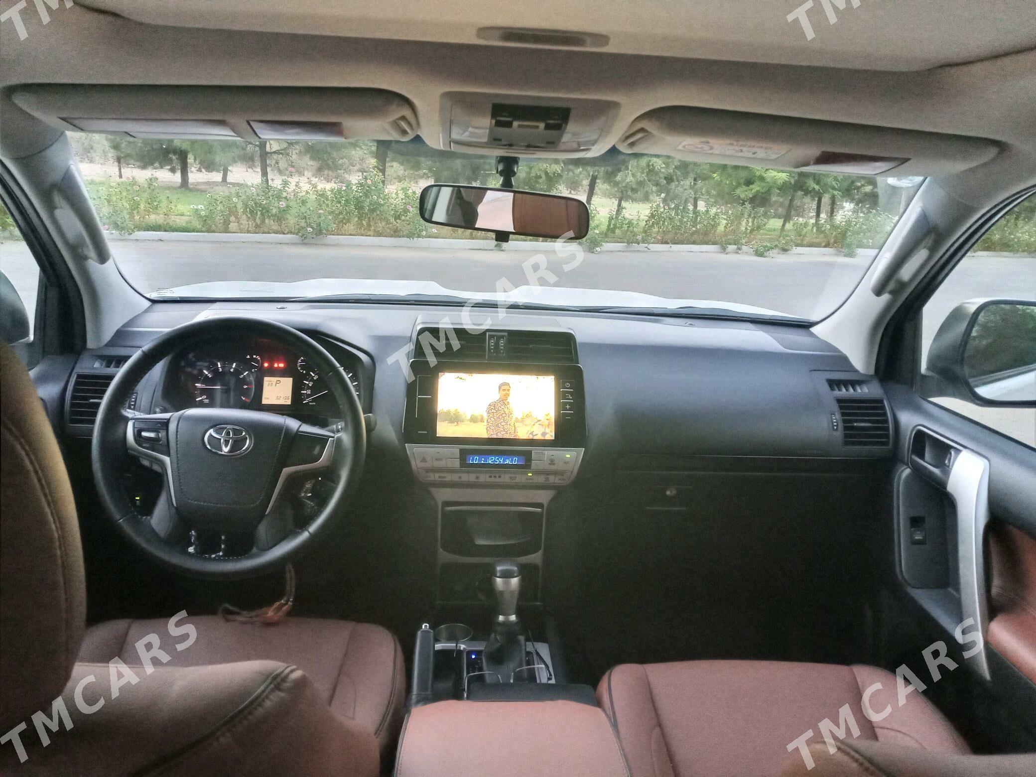 Toyota Land Cruiser Prado 2018 - 830 000 TMT - Ашхабад - img 5