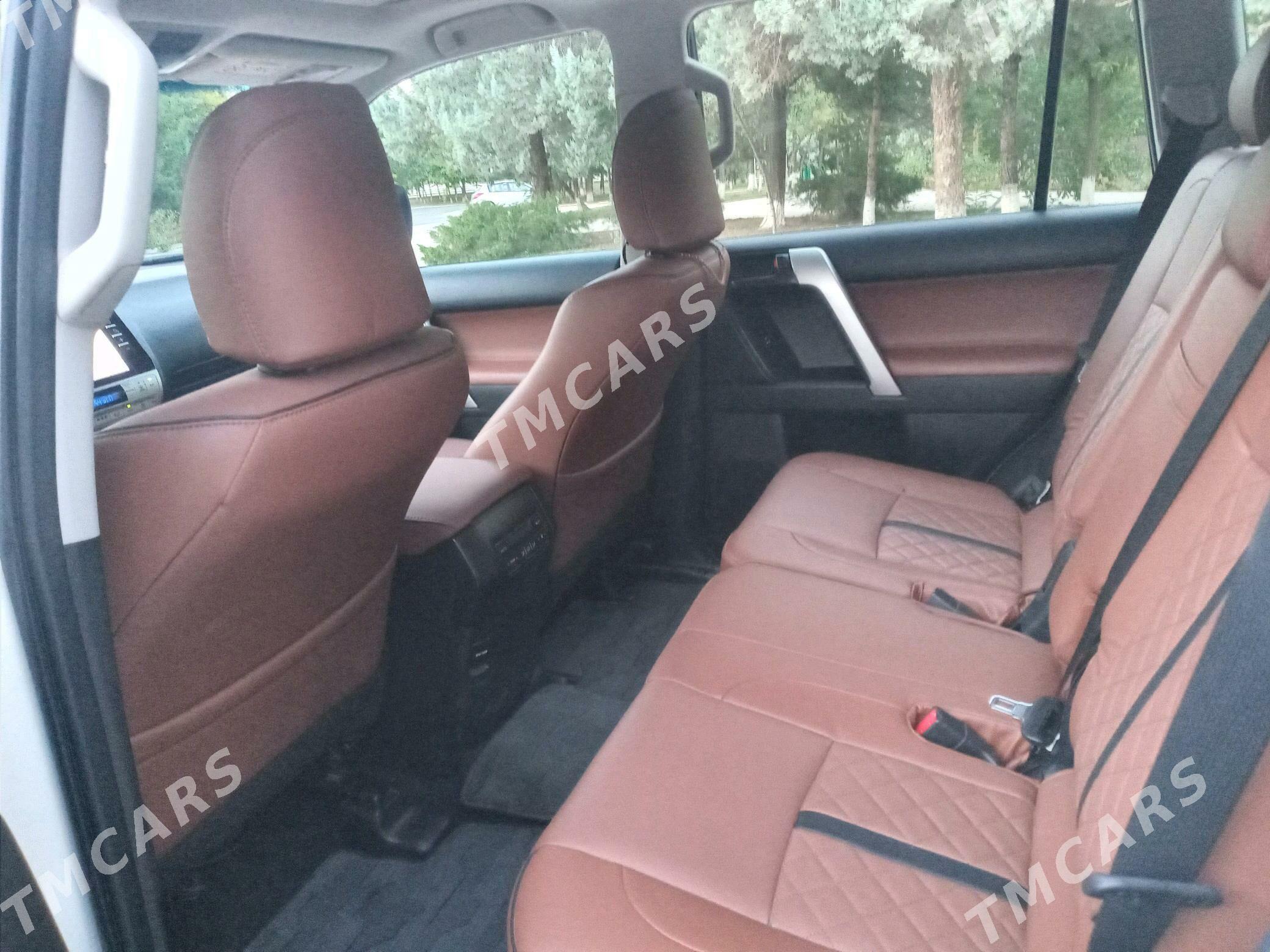 Toyota Land Cruiser Prado 2018 - 830 000 TMT - Ашхабад - img 2