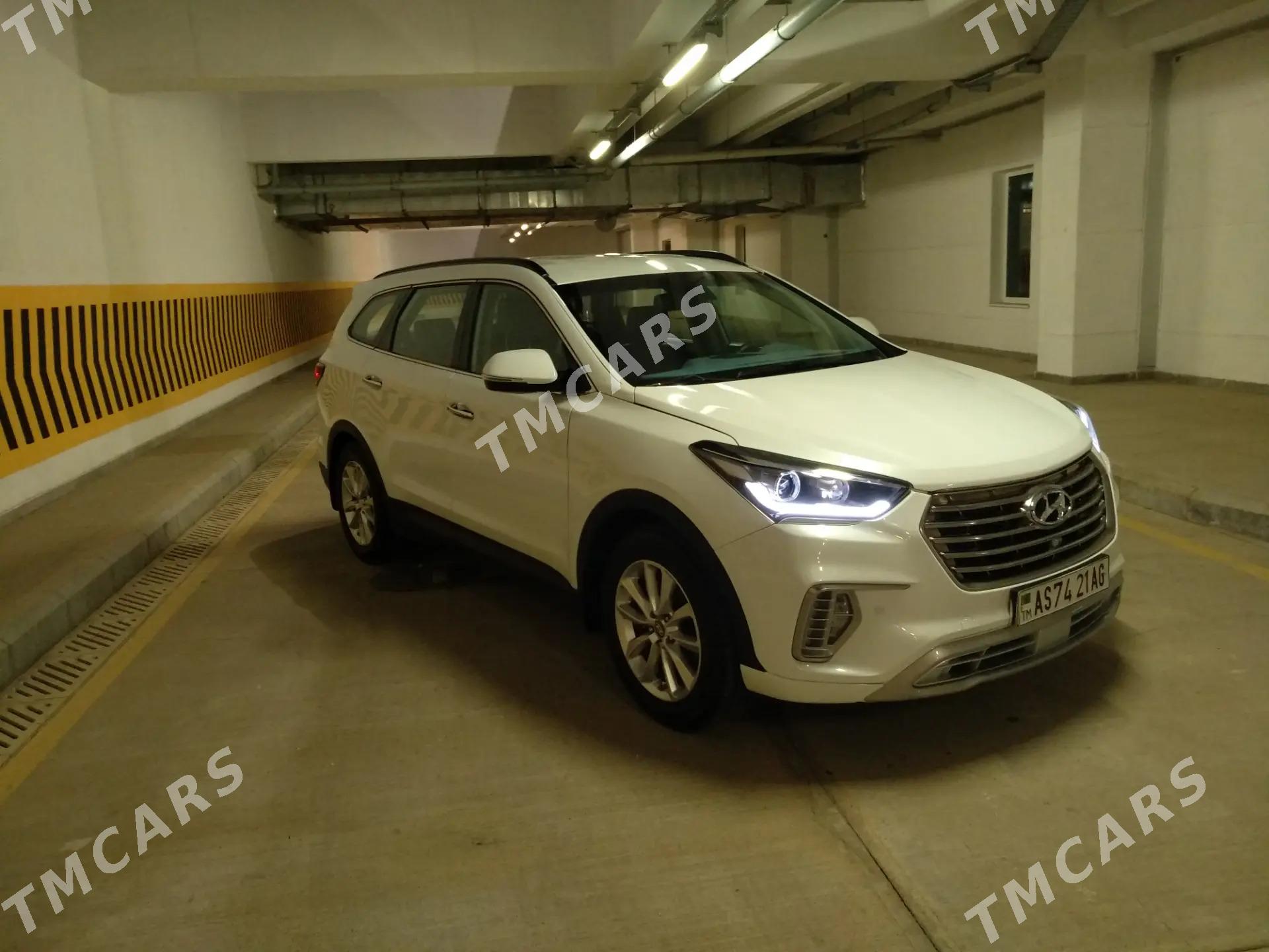 Hyundai Santa Fe 2017 - 300 000 TMT - Ким район - img 5