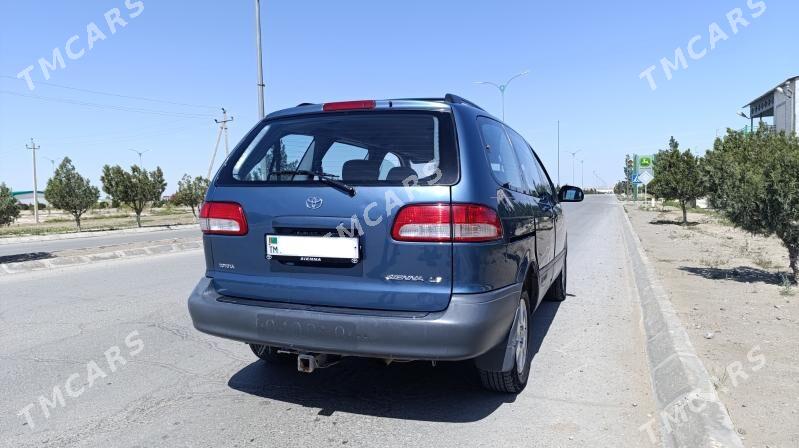 Toyota Sienna 2003 - 172 000 TMT - Gyzylarbat - img 2
