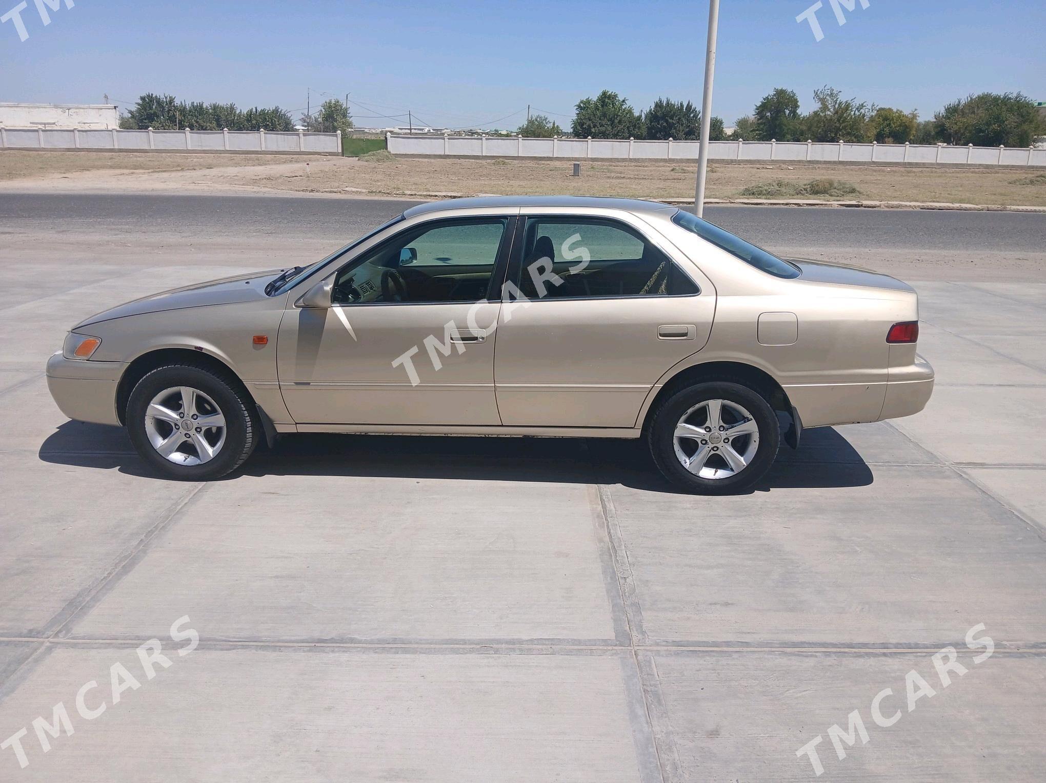 Toyota Camry 1999 - 130 000 TMT - Mary - img 2