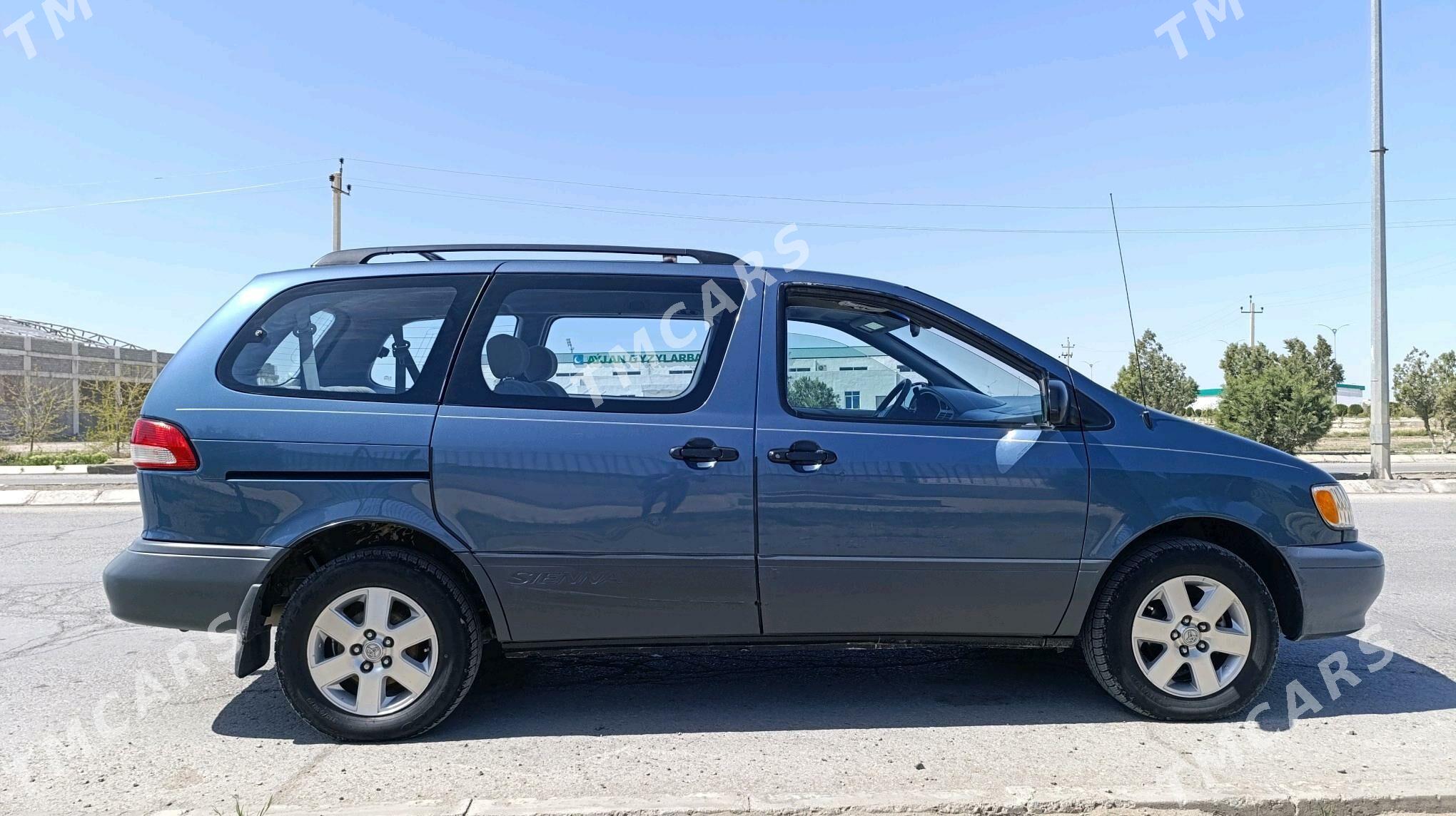 Toyota Sienna 2003 - 172 000 TMT - Gyzylarbat - img 4