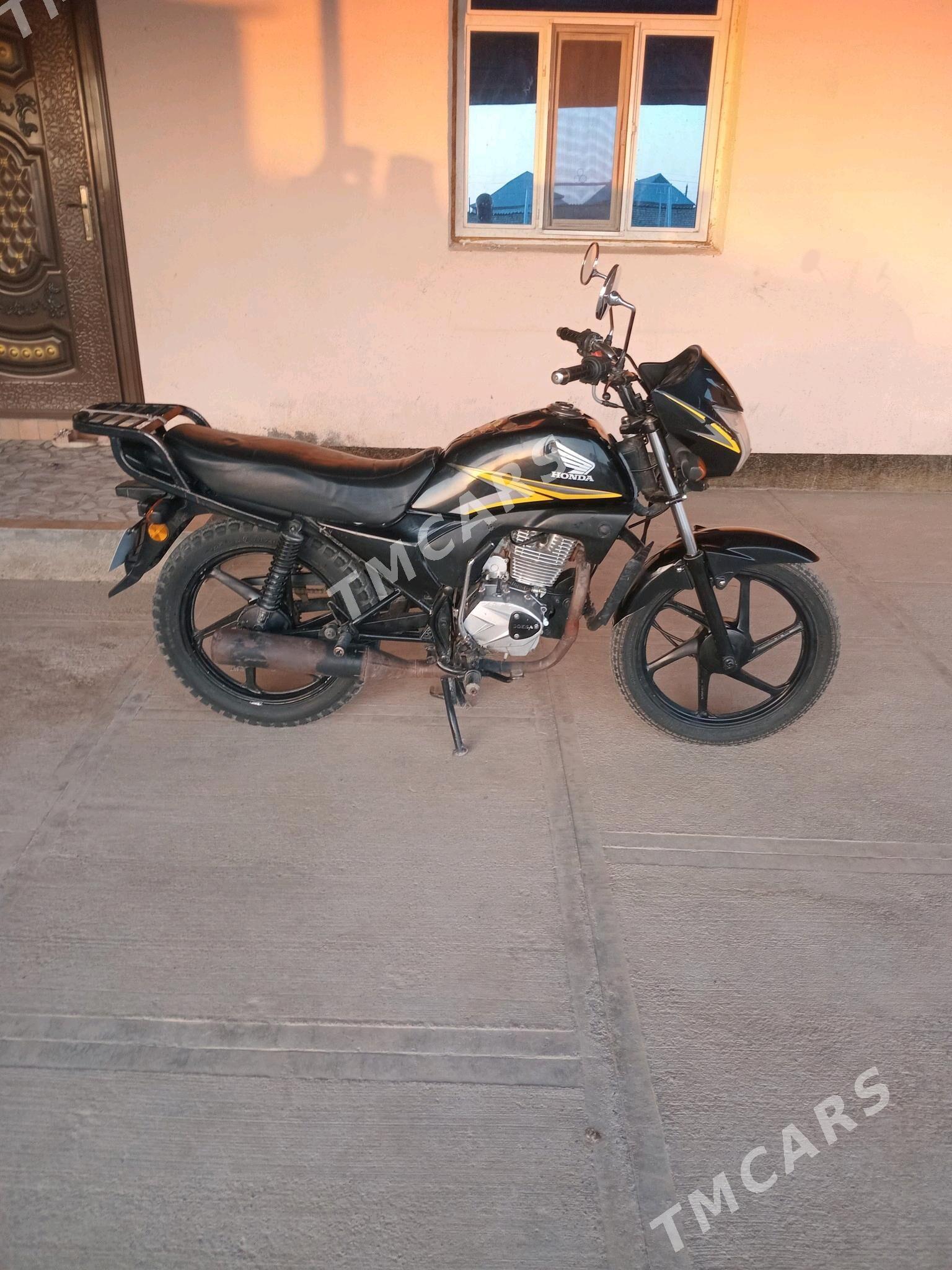 Honda Passport 2017 - 20 000 TMT - Ёлётен - img 3
