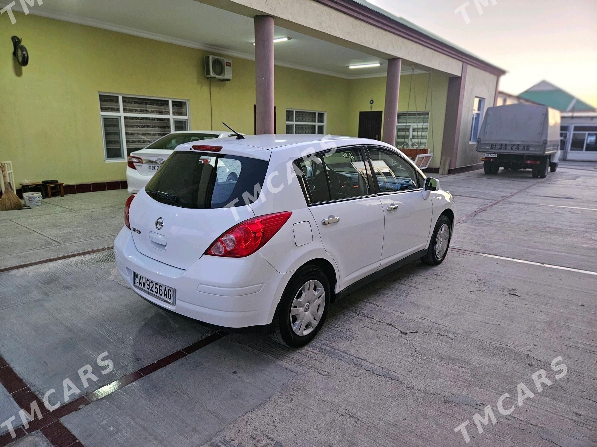 Nissan Versa 2010 - 133 000 TMT - Aşgabat - img 4