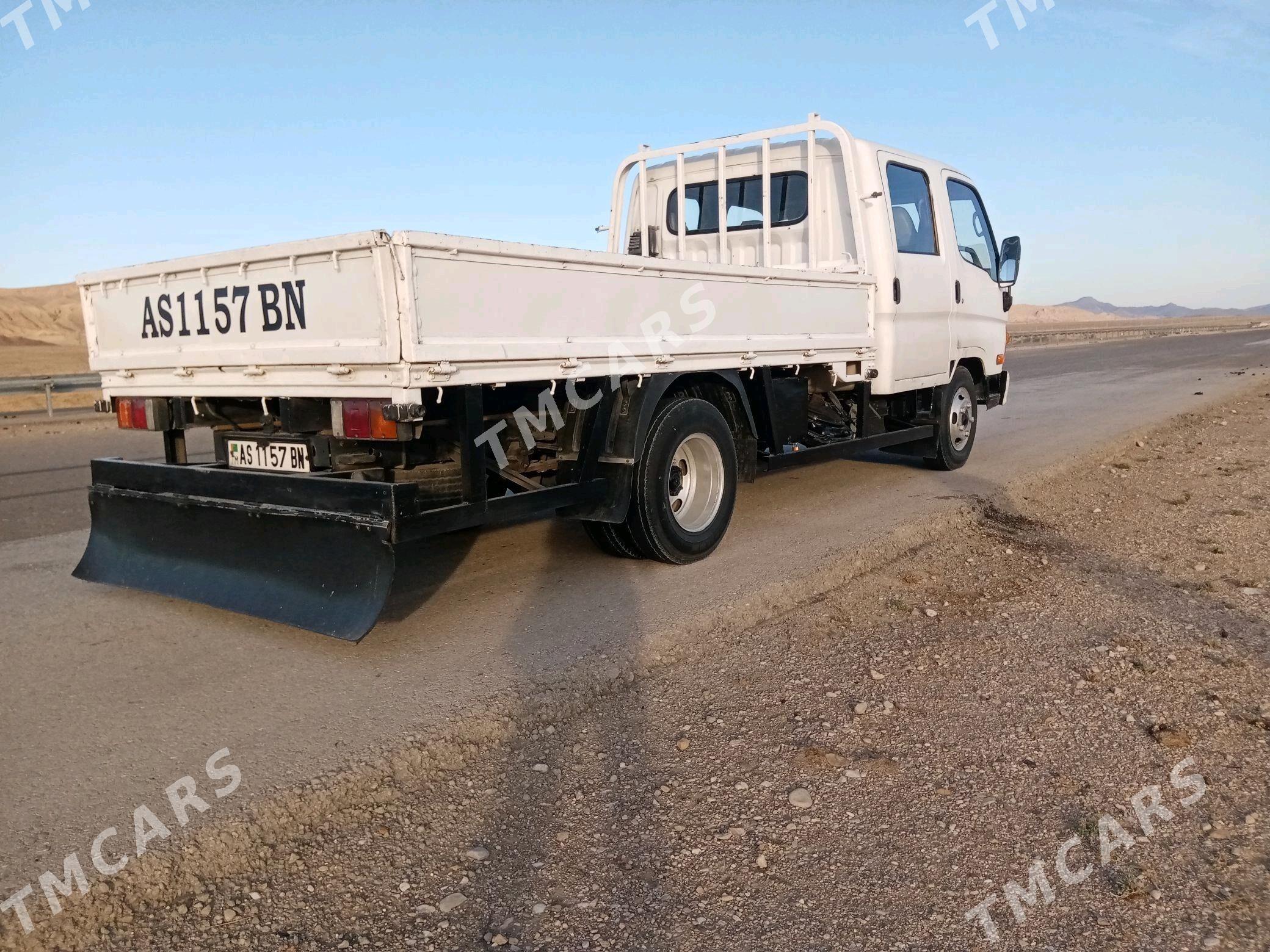 Mitsubishi Canter 2000 - 200 000 TMT - Балканабат - img 8