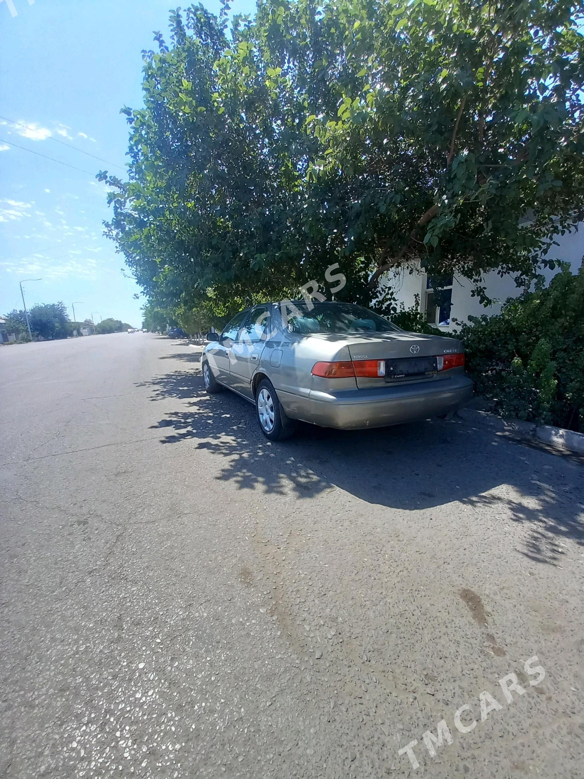 Toyota Camry 2000 - 140 000 TMT - Губадаг - img 3