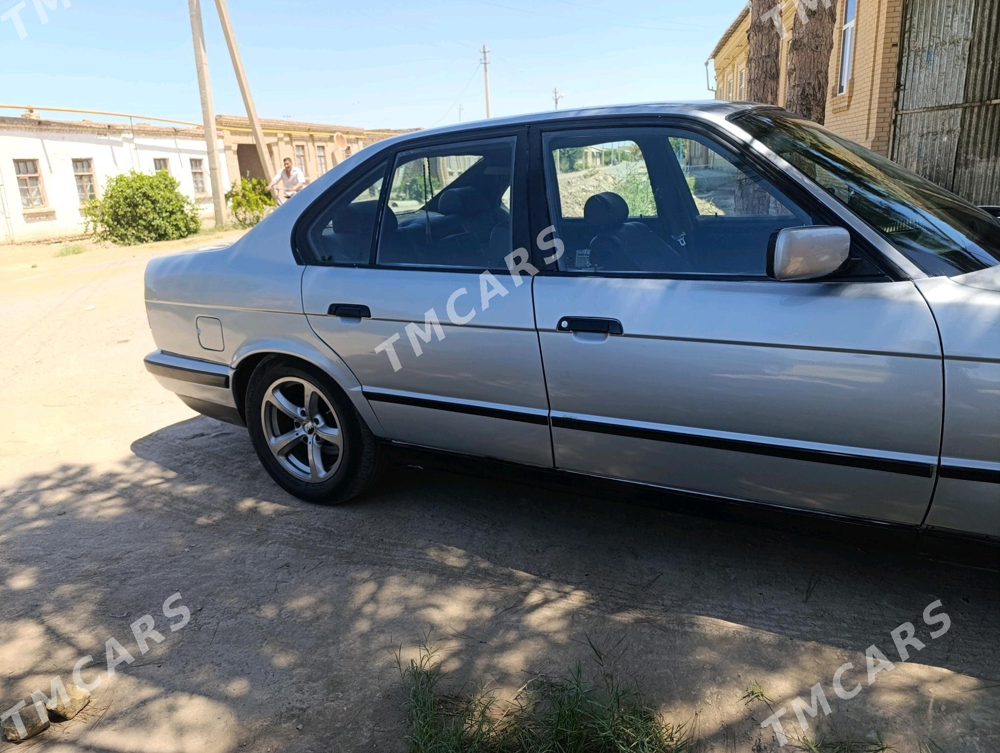 BMW E34 1991 - 60 000 TMT - Чарджоу - img 3