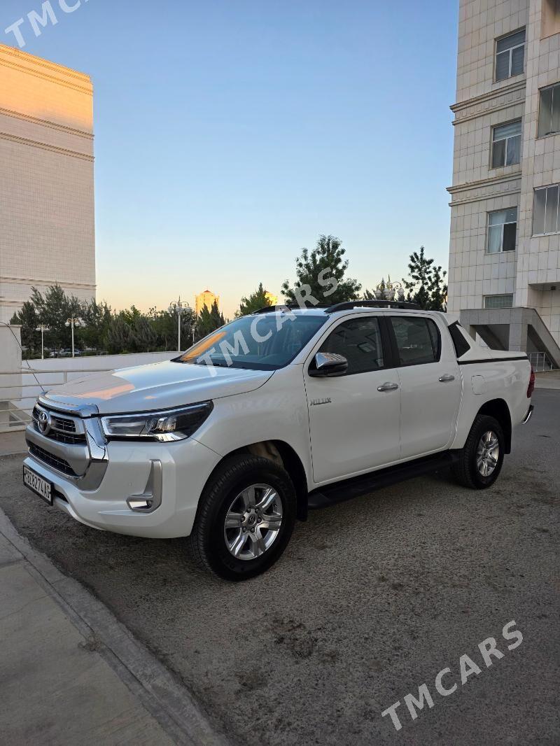 Toyota Hilux 2022 - 588 000 TMT - Арзув - img 3