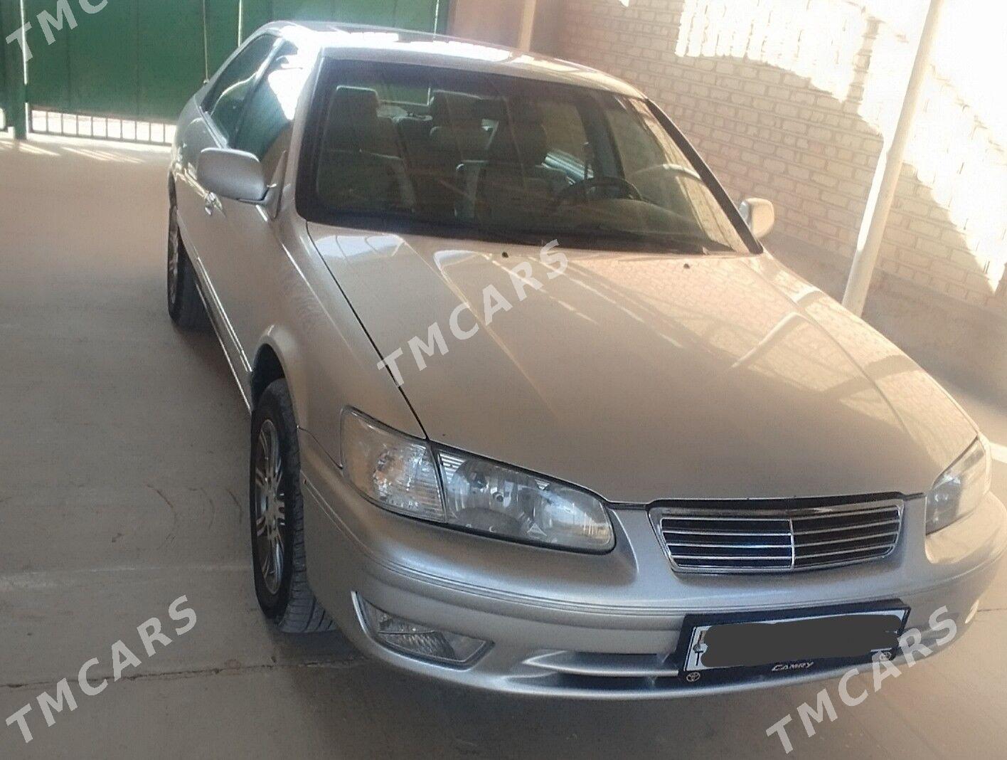 Toyota Camry 2000 - 165 000 TMT - Анев - img 3
